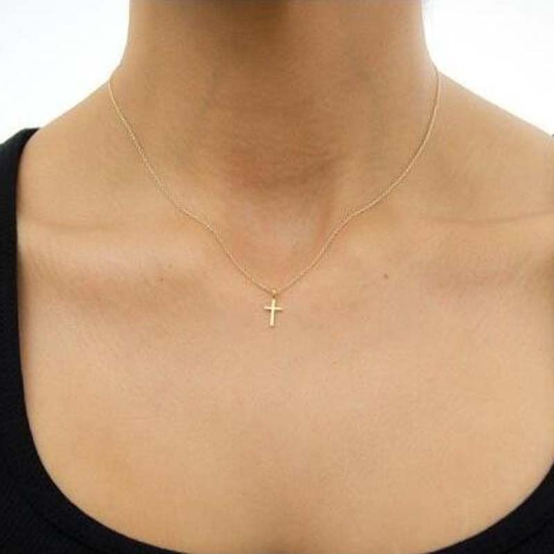 Eenvoudige Zilveren Gouden Kruis Ketting & Hanger Vrouwen Mode-sieraden Minimalistische Tiny Ketting Choker Kettingen Vrouwelijke Accessoires