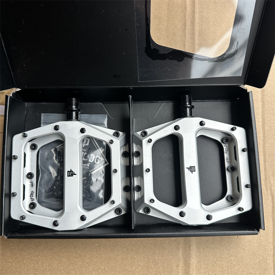 Pedales VAULT, pedal de bicicleta de montaña, rodamiento de aluminio, componentes de pedales de plataforma ancha, piezas de Pedal MTB BMX, accesorios de ciclismo: Blanco