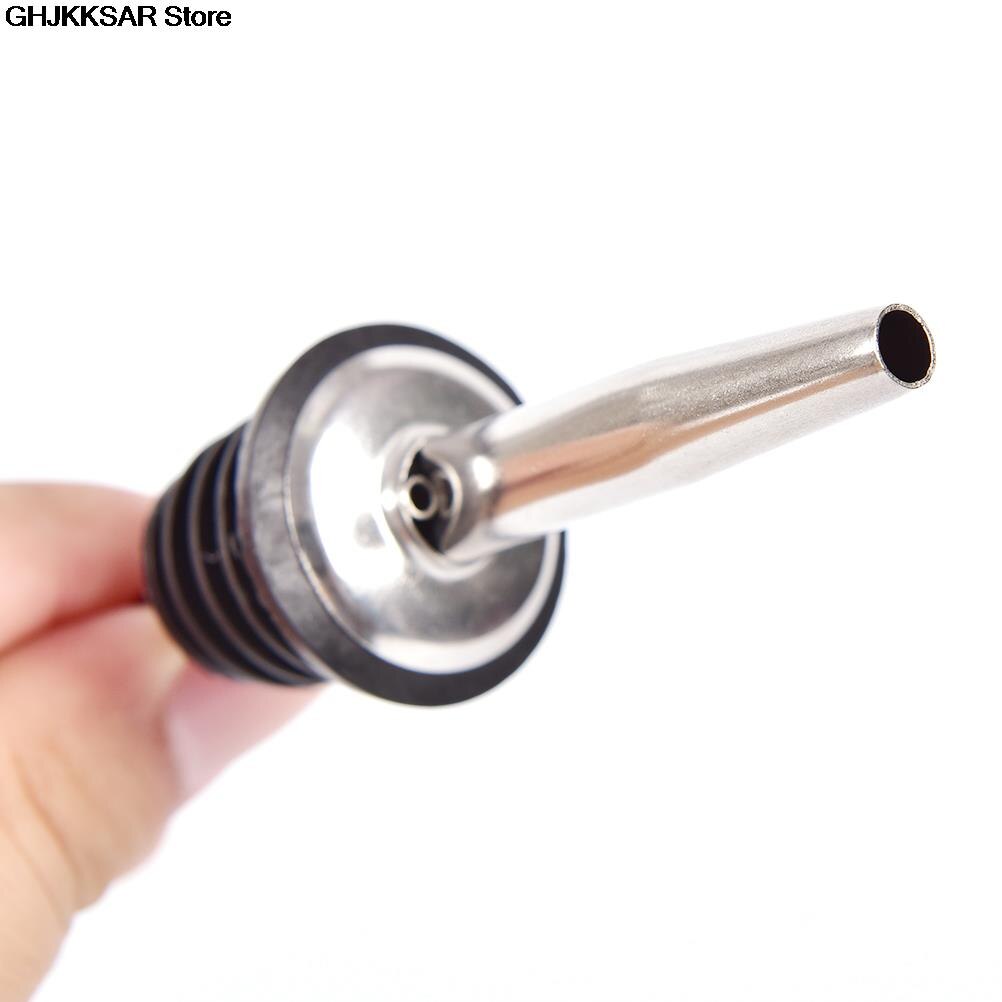 Durable kitchen supplies Red wine oil bottle plug nozzle black bottle stopper