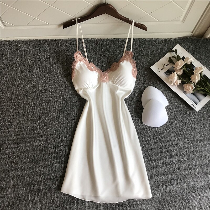 Été rayonne déshabillé en dentelle femmes chemises de nuit vêtements de nuit à col en v Sexy dos nu Homewear avec des coussinets de poitrine dames chemise de nuit