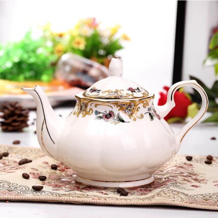 European Style Vintage Gold 1380mL Ceramic Coffee Pot Set Large Capacity Teapot Luxury Milk Pot English Flower Tea Set: Bone china pot-01