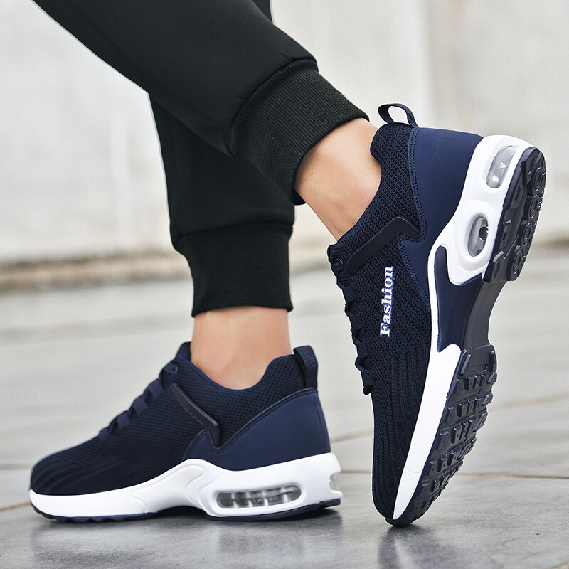 Autumn Men's Breathable Golf Sneakers Men's Black Blue Comfortable Grass Golf Training Shoes Track and Field Coach Sneakers