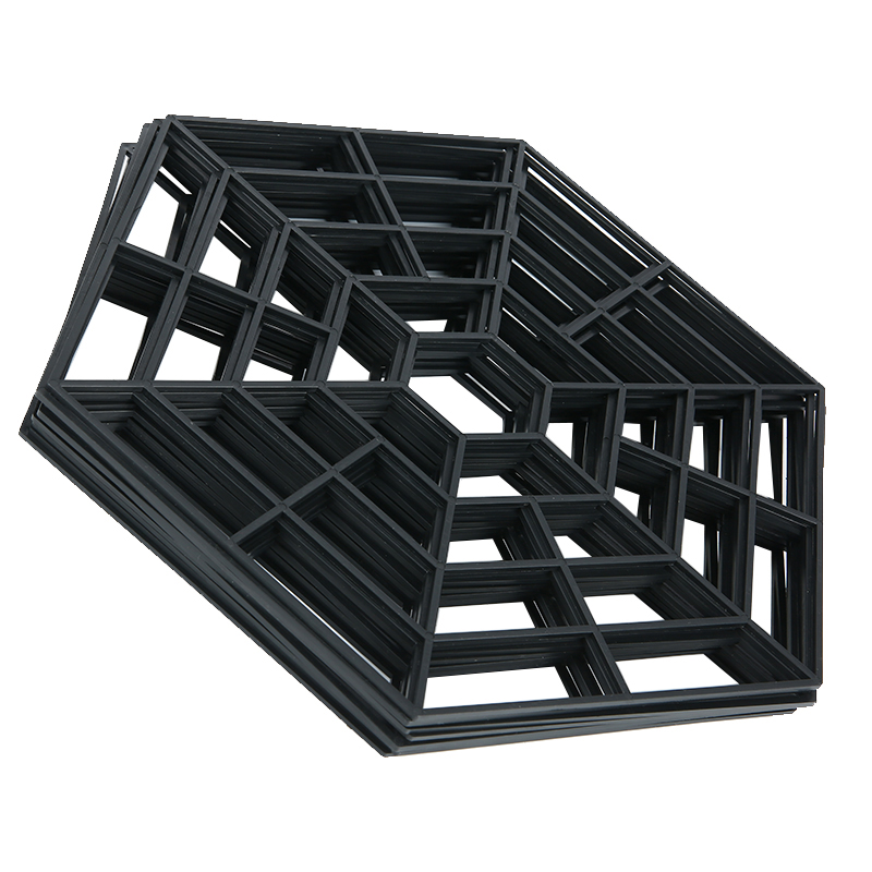 Set Plastic Floating Pond Protector Fish Guard Grid Floating Cover Net Floating Pond Guard Garden Supplies