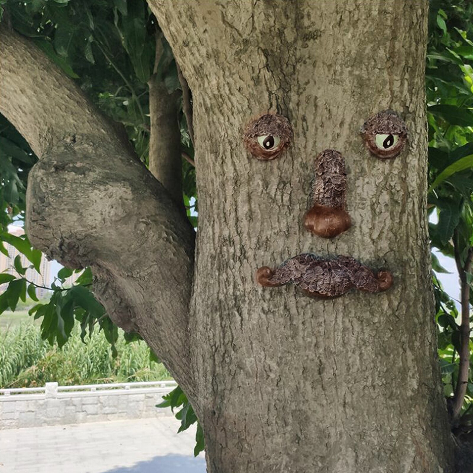 Tree Face Decor Outdoor Fun Old Man Tree Sculpture Yard Art Garden and Yard Outside Decorations