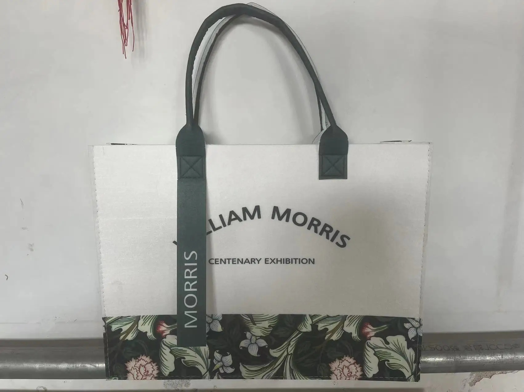 Large Capacity Felt Tote Bag Travel Ladies High-End Printed Commuting Shopping Bag Model Handbag for Women: Orange