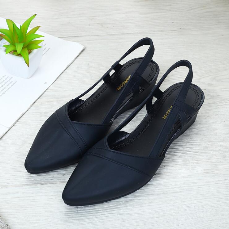 Eoeodoit jelly pumps sandaler sommer med kiler hæl vandsko kvinder sommer slip on spidse tå mid hæl sandaler pumps sko: Sort / 6.5