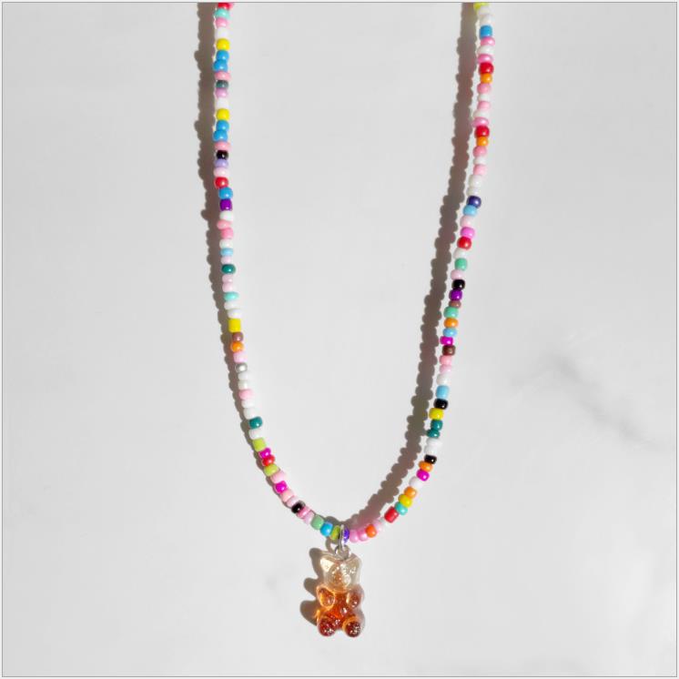Collier de perles rondes colorées pour femmes, style bohème, mignon, dégradé arc-en-ciel, pendentif ours en résine, à la , bijoux pour filles: Transparent brown