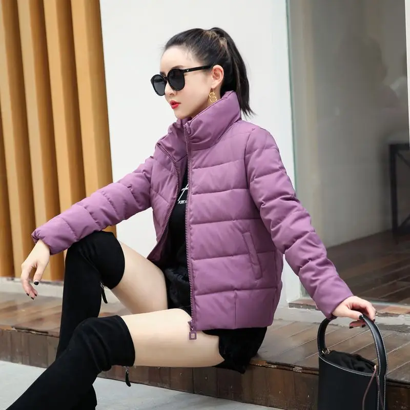 Abrigo corto acolchado de plumón de pato para mujer, chaquetas gruesas con relleno, color rojo, negro, recortado, Harajuku, exterior de invierno, 2024