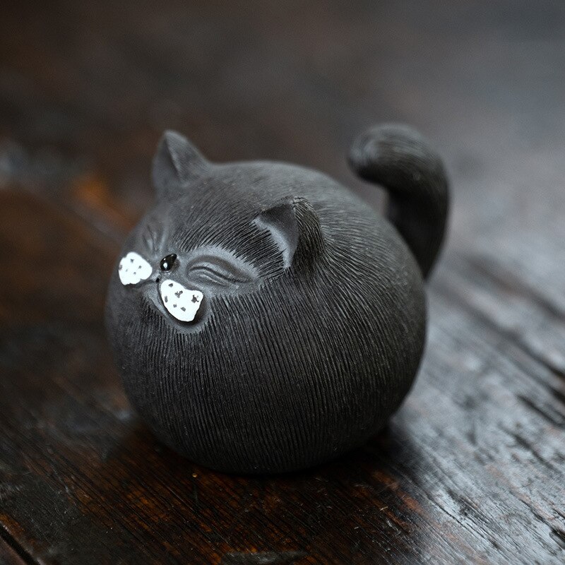 Yixing purple sand tea pet cat sculpture personality clay painting lucky cat ornaments tea playing tiger: black cat