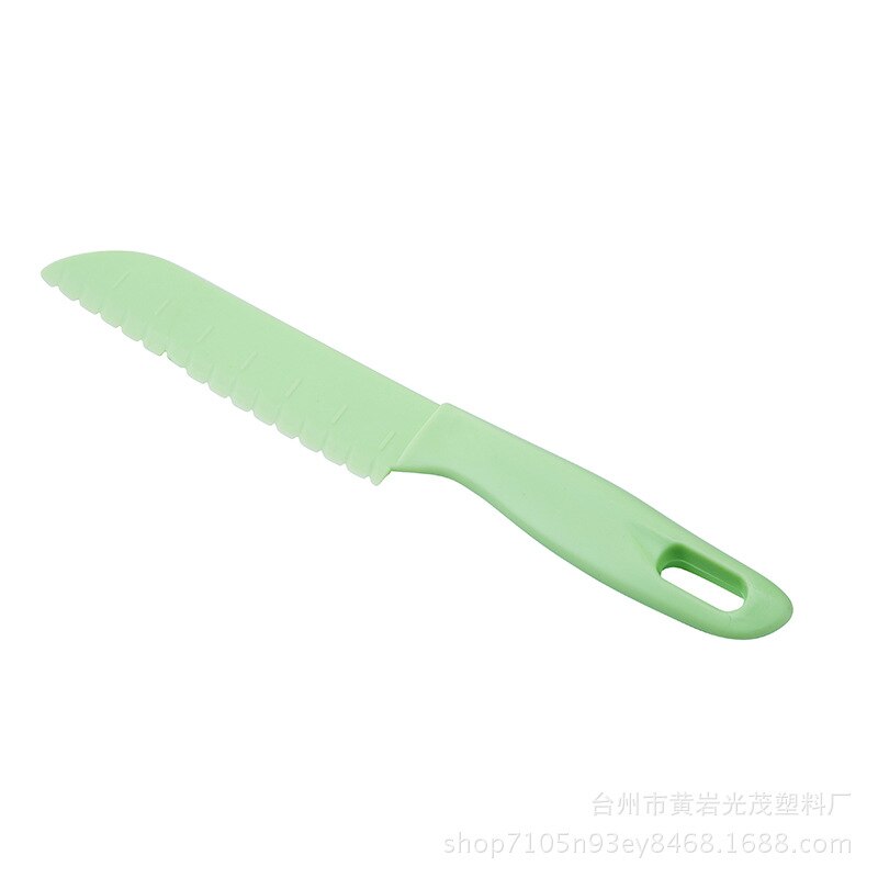 Cuchillo de cocina seguro para pan de fruta, herramientas de diente de sierra para niños pequeños, pelador de plástico para niños, cuchillos de lechuga, cortador de diente de sierra: Light Green