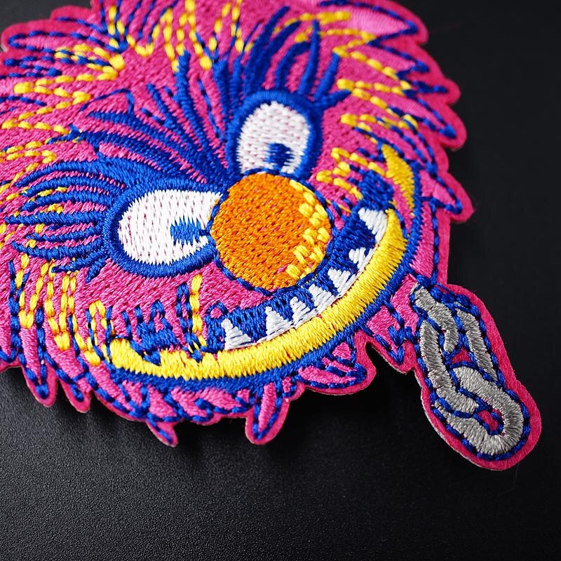 Grappig (maat :6.9 x 7.5cm)  diy badge strijkapplicatie geborduurde applicatie naaien kleding stickers kleding badges kleding accessoires