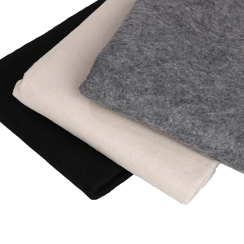 3mm/5mm paksuista pehmeää kuitukangasta, huopalevyä, tilkkutäkkejä, ompelutarvikkeita, villahuopaa, puoli metriä, 50 x 100cm