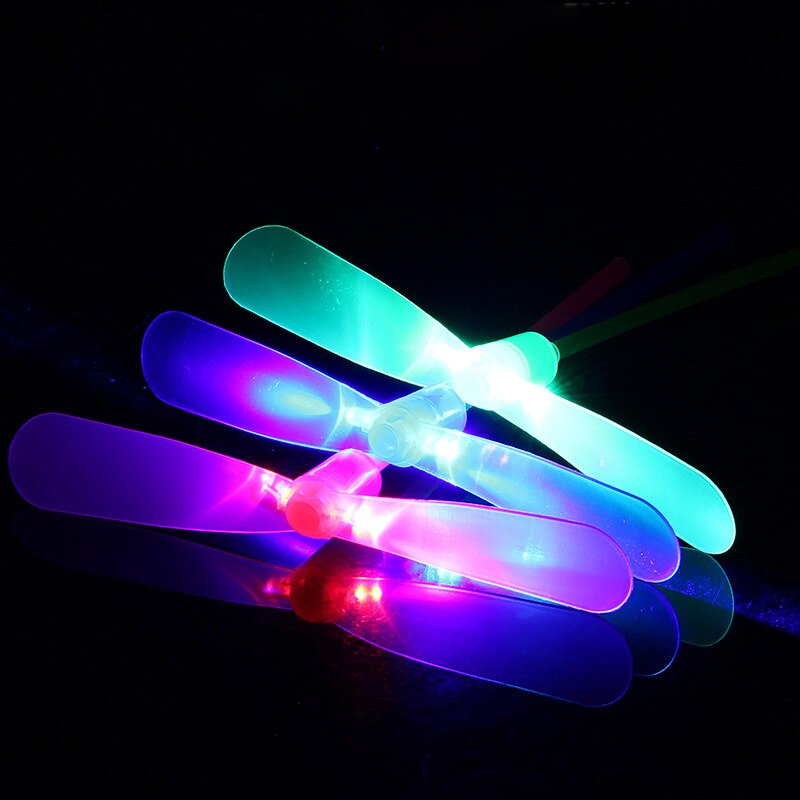 5 Pcs Kids Led Bamboe Dragonfly Schieten Licht Vliegen Parachute Sky Ufo Outdoor Lichtgevende Speelgoed Voor Kinderen Glow In De dark Speelgoed: 5pcs random Color