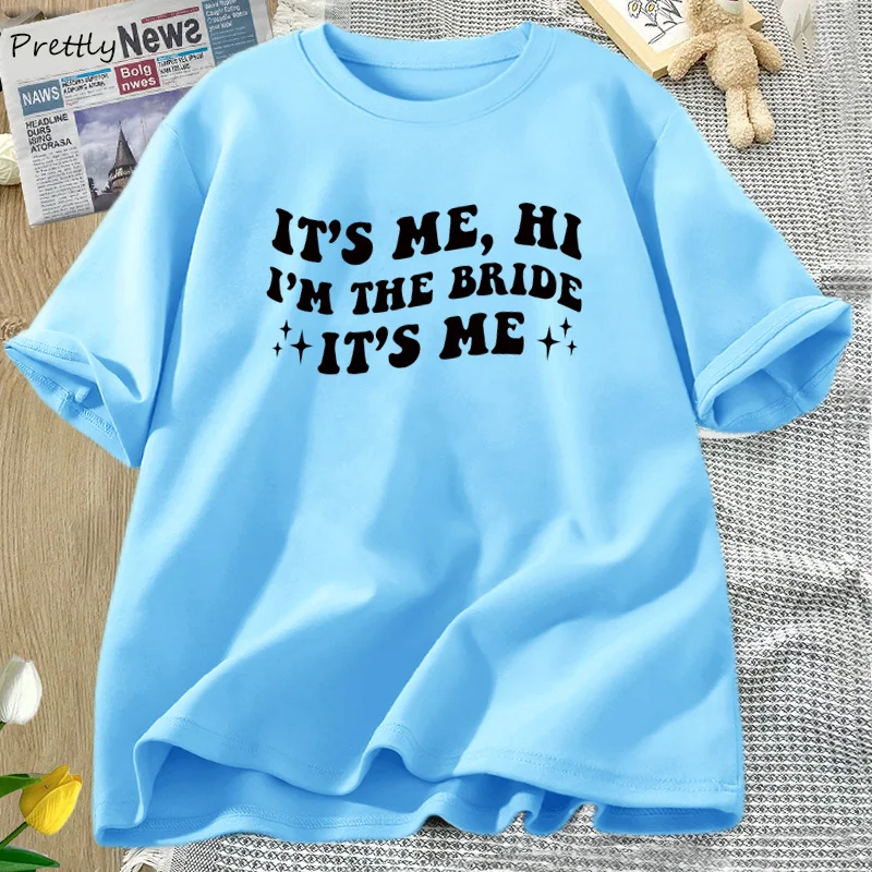 Det er mig, hej, jeg er bruden, det er mig, t-shirt til kvinder, sjov retro, groovy brud, brude-polterabend-t-shirt med korte ærmer, bomulds-t-shirt med tøj: S / Himmelblå