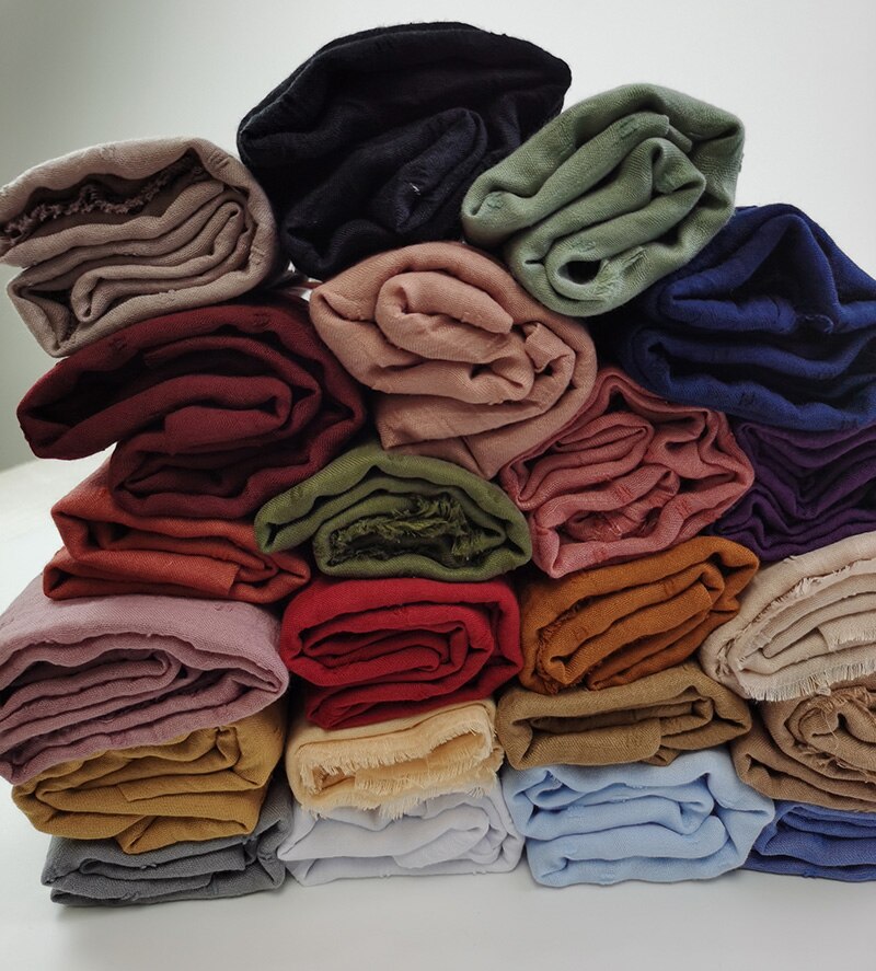 10 pièces populaire pom pom coton écharpe froissé femmes solide musulman Hijabs silencieux châles Pashmina enveloppement Hijab foulards foulard écharpe