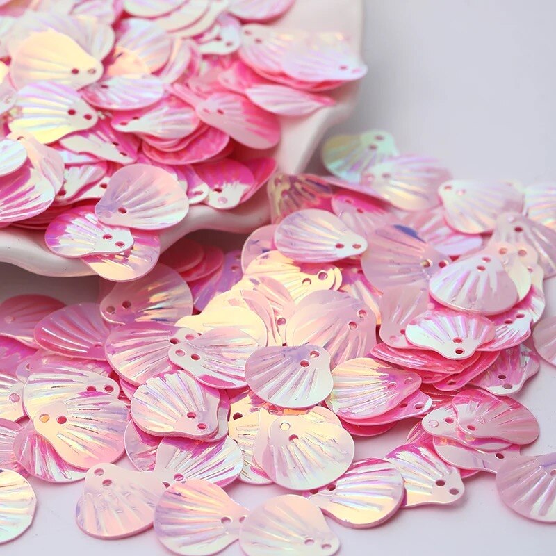 300pcs/Lot 13mm Gold Undertone Shell shape Loose Sequins Wedding confetti DIY Sewing Material Party decoration Accessories