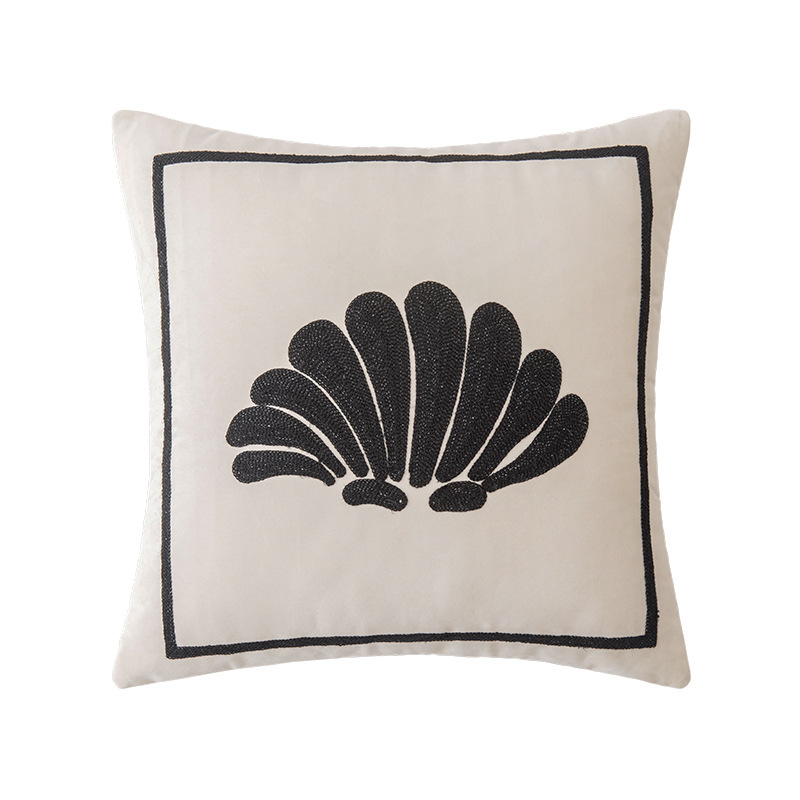 45x45cm Seashell Simple Throw Pillow Cover Black and White Velvet Cushion Cover Polka Dot Pillowcase for Couch Sofa Home Decor