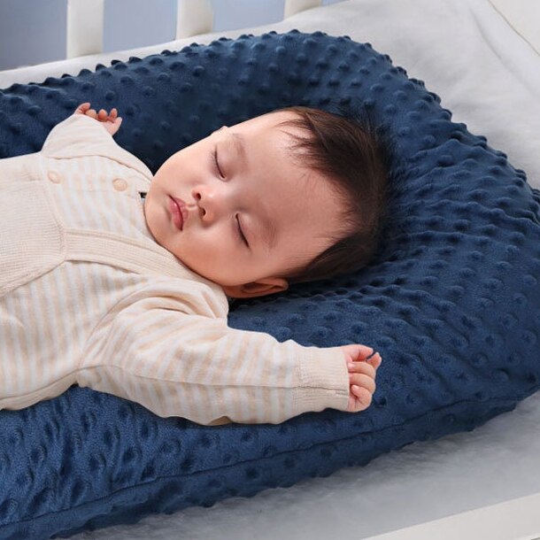 Pasgeboren Erwten Fluwelen Bed In Bed Druk-Proof Draagbare Afneembare Wasbare Bionic Bed Voor Baby &#39;S Comfortabel Volwassenen Vloer Kussen
