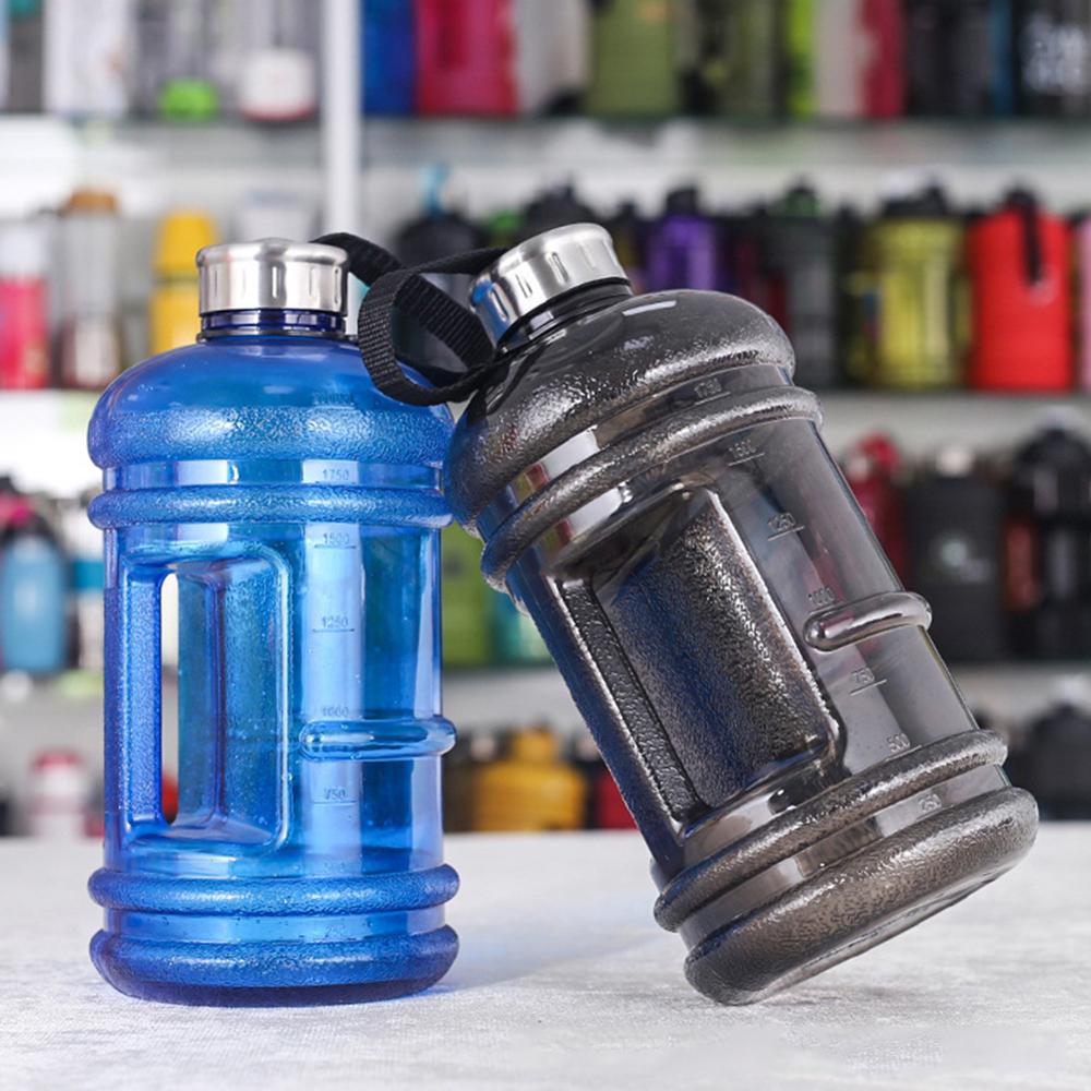 Slitstarka sportflaskor delikat 2.2l vattenflaskor petg bpa gratis handtag vattenkokare dricka flaska för gym fitness