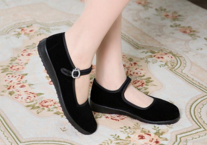 Old Beijing cloth shoes women shoes black soft bottom comfortable work hotel non-slip square dancing shoes