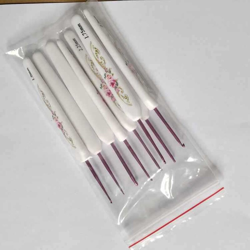 8pcs/set Rose Red Crochet Hook Sewing Needle plastic handle aluminum knitting tool printed flower needle for DIY with bag