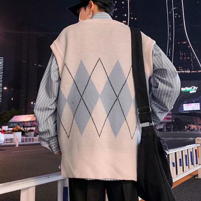 PADEGAO Sweater Vest Men Patchwork V-neck Sleeveless Sweaters Side-slit Couples Teens Vest Retro PDG1821