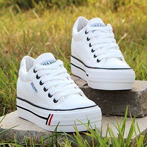 Frauen Plattform Turnschuhe Frau Keil lässig Schuhe Atmungs Trainer Weibliche Turnschuhe Frau Gittergewebe Schuhe: Weiß / 35