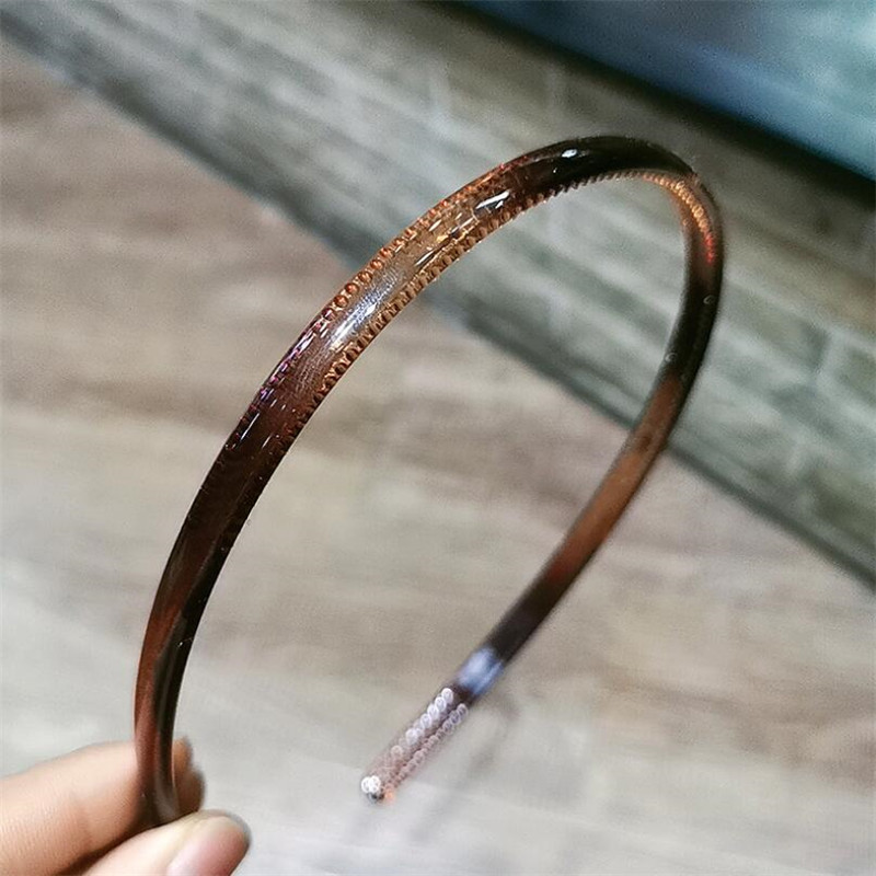 Frauen Klassische Schwarz Braun Kunststoff Stirnbänder Dünnen Klar matt Helle Farbe Haarbänder Nicht-Unterhose Haar Band Für Höhle Täglichen Verschleiß: Grün