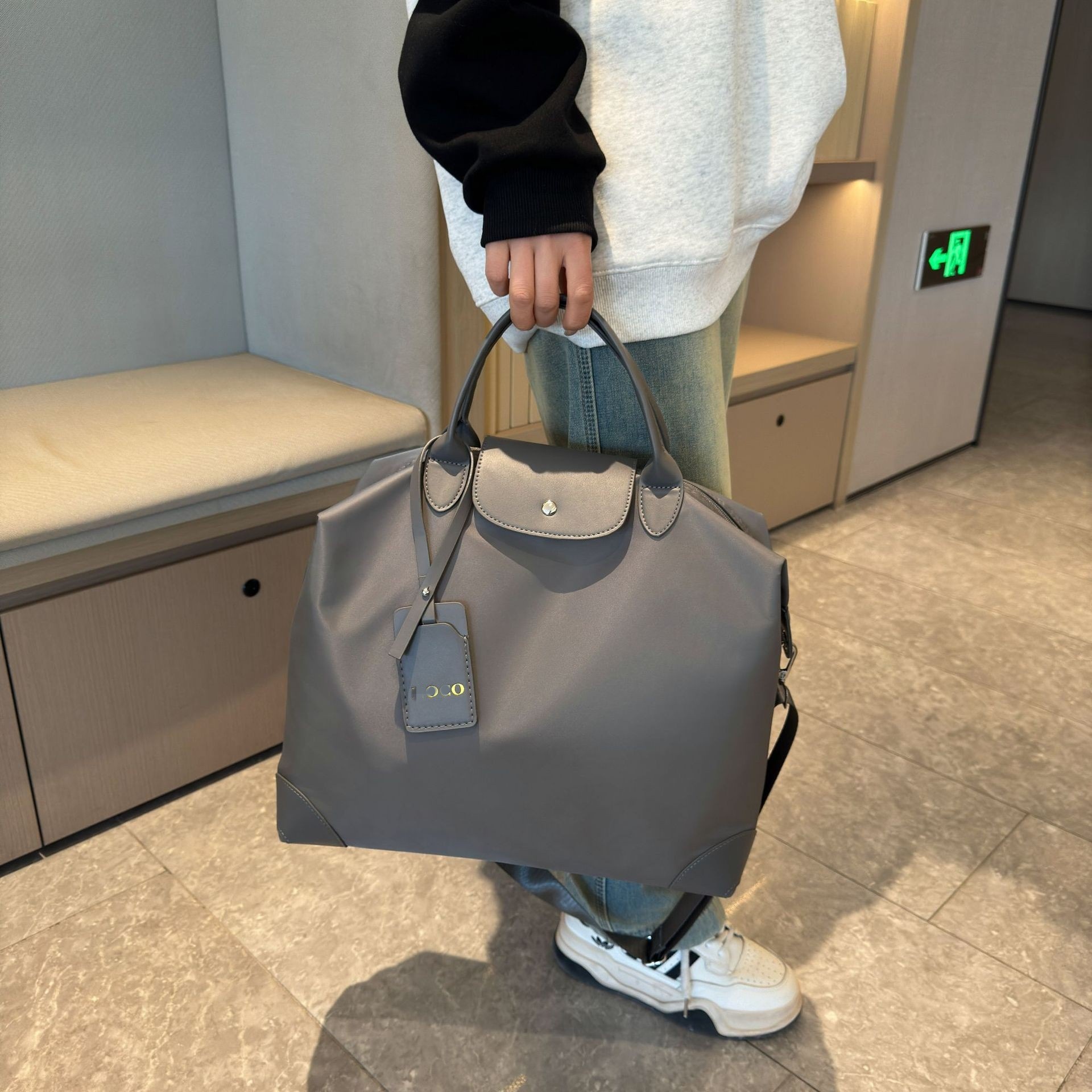 draagbare reistas met grote capaciteit, lichtgewicht en waterdichte sport- en fitnesstas, instaptas, reistas, opbergtas: Black