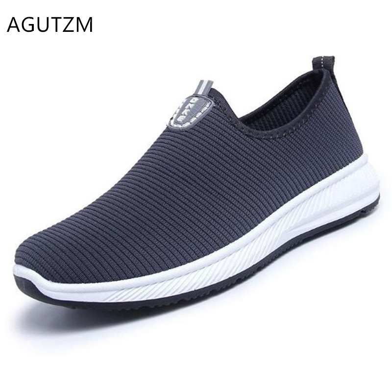 Zpxhsm våren joggesko pustende mesh herresko sklisikker gummisåle mann fritidssko mannlig svart flate sko  y211