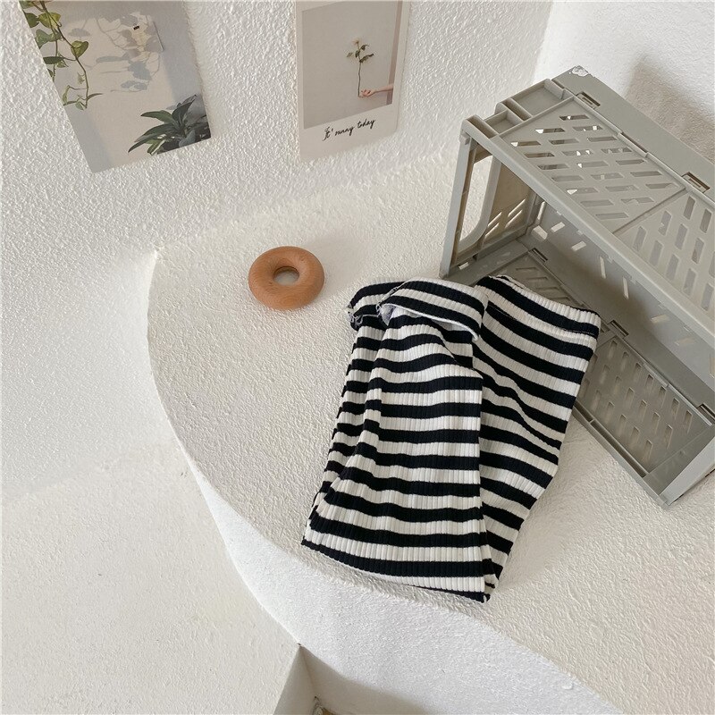 Leggings a righe per bambini 2022 primavera nuova versione coreana della penna a strisce elastiche per coltivazione automatica in stile estero per bambini: Black / 120cm