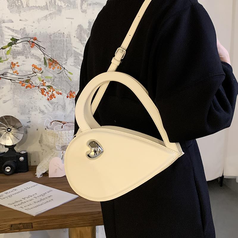 Mbti Individualiteit Vrouwen Crossbody Top Handvat Tassen Mode 2022 Stijl Hart Vorm Schoudertassen Beknopte Effen Bolso Mujer