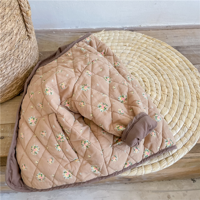 Nuovi vestiti per bambini in stile coreano invernale cappotti trapuntati per bambina stampati floreali addensare capispalla imbottiti in cotone per bambini caldi
