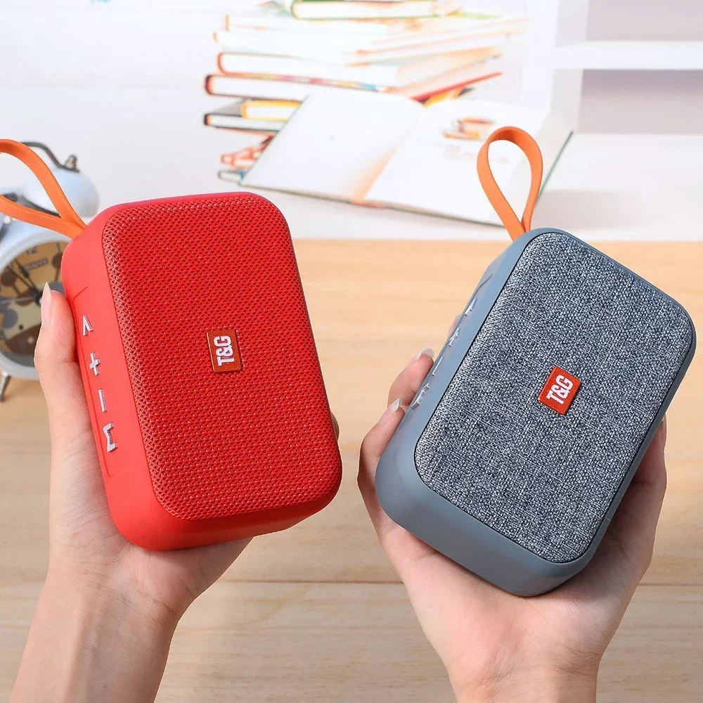 T&G TG506 Luidsprekers Draagbare Mini Bluetooth-compatibele luidspreker Draadloze Soundbar Outdoor HIFI Subwoofer Ondersteuning TF-kaart Radio Aux