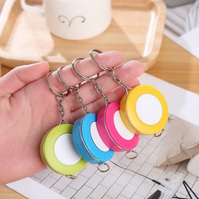 Cinta métrica portátil para llavero, Color caramelo, 1,5 metros de longitud, tamaño de ropa, cinta métrica pequeña de plástico