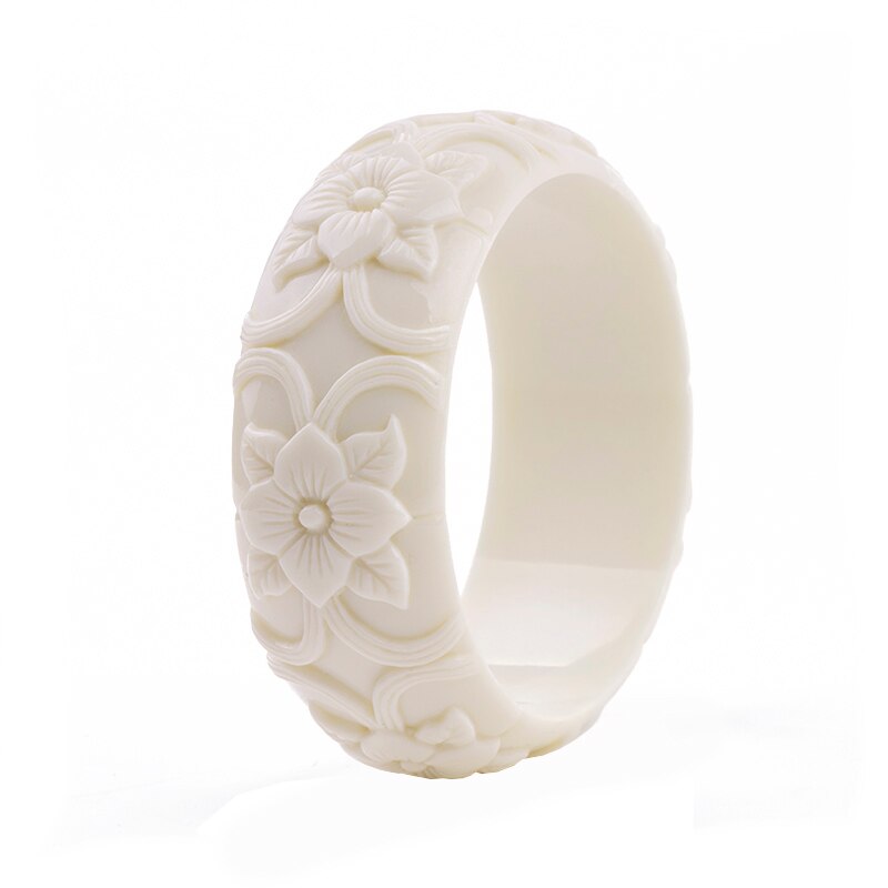 Klassieke Hars Manchet Gegraveerde Bloemen Armbanden Bangles Voor Vrouwen Mode Brede Acryl Armband Vrouwelijke Charme Bruiloft Sieraden: creamy white