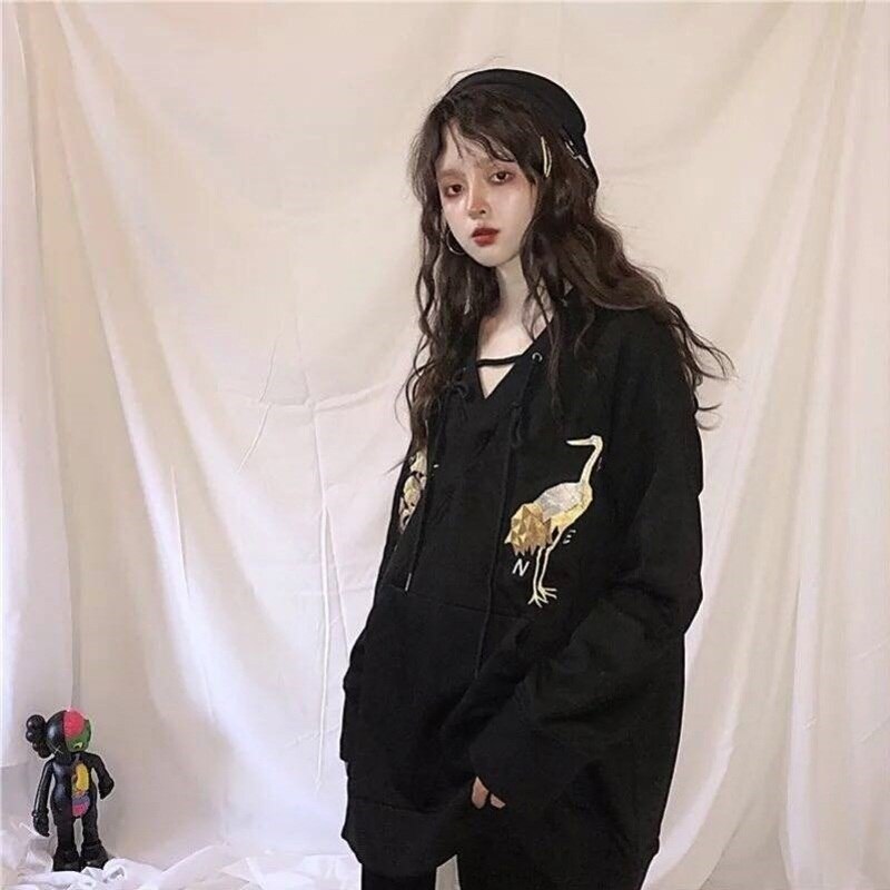 Musta kiinalainen paita harakuju roikkuvat vaatteet naisille kirjonta japanilaiset katuvaatteet naisten hip hop pusero aasialaiset vaatteet 10081