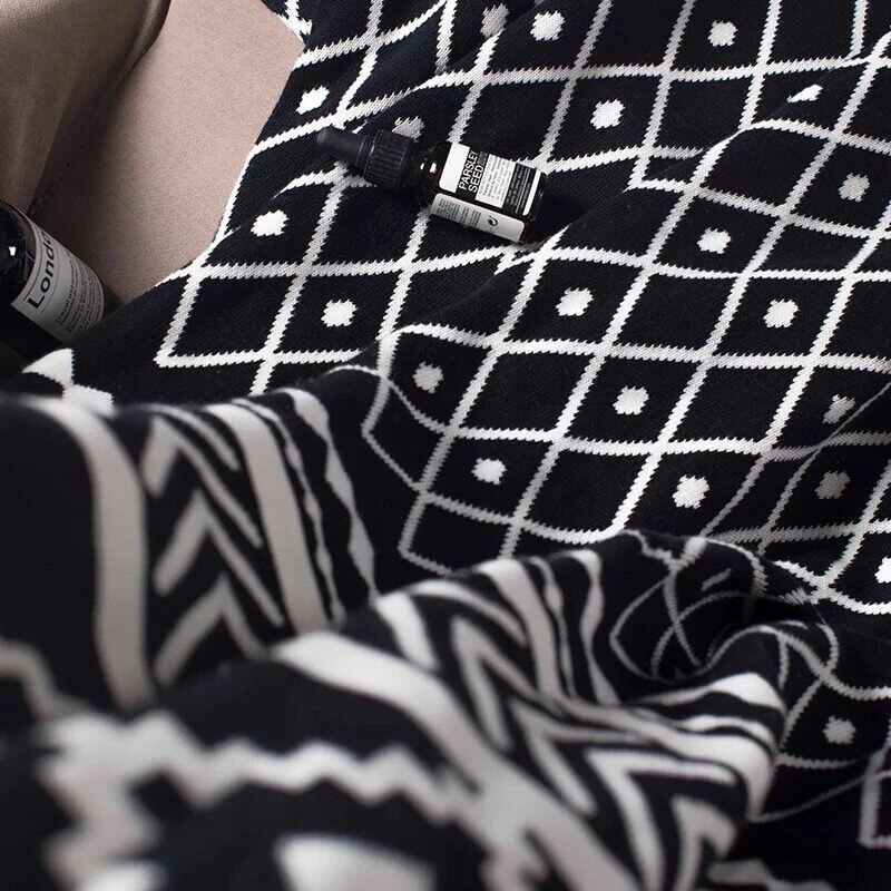 Nordic Cotton Blanket Black White Geometric Knitted Throw Blankets For Bed Sofa Cover Soft Home Travel Knit Blanket 130x180cm