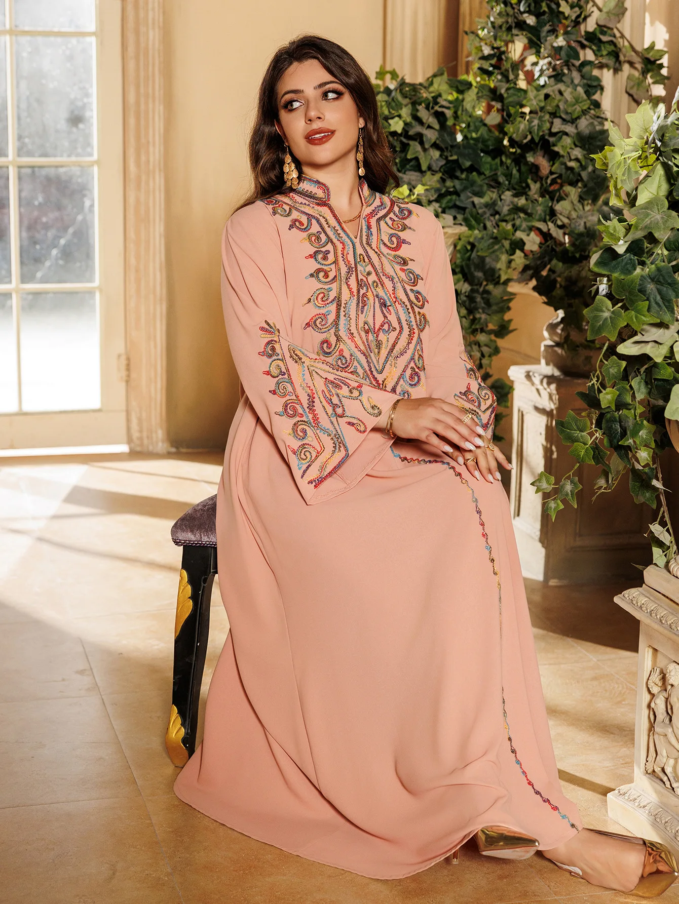 Ramadan Abaya für Frauen Muslimischen Stickerei Kleid Dubai Kaftan Türkei Arabischen Kleid Eid Djellaba Kaftan Marocain Frauen Jalabiya Kebaya