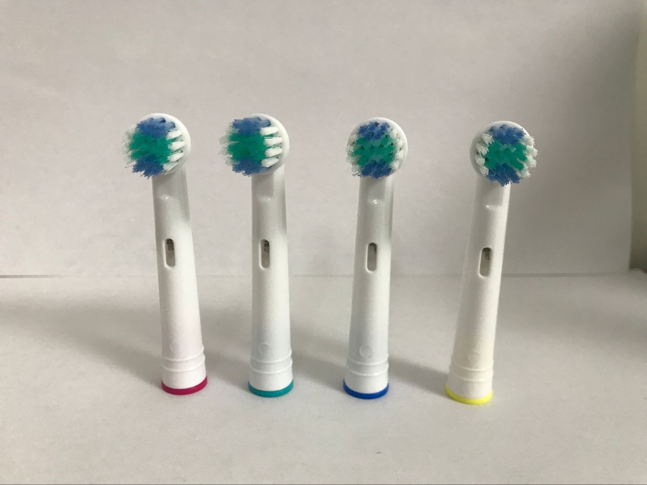 4pcs Replacement Toothbrush Heads for Oral Hygiene B Cross Floss Action Precision Soft Bristle Electric Tooth Brushes Heads