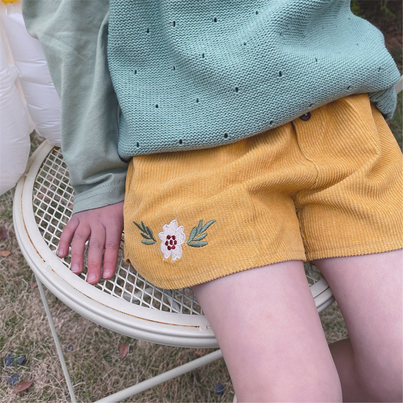 Pantaloncini per bambini casual in tinta unita ricamati a fiori per ragazze primavera estate: Yellow / 3T