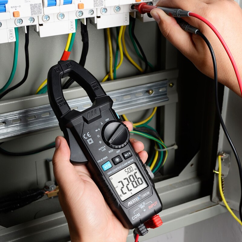 MESTEK Digital Clamp Meter 600A AC Current AC/DC Voltage Ohm True RMS Auto Range VFD Capacitance NCV Tester Ammeter Multimeter