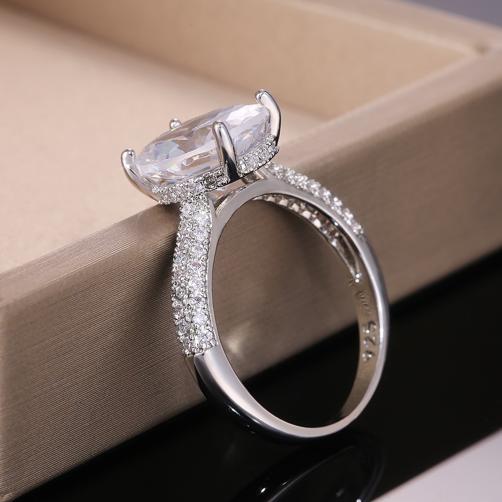 Huitan Silver Color Delicate Oval Cubic Zircon Stone Women Bridal Ring for Wedding Engage Party Best for Wife Classic Rings