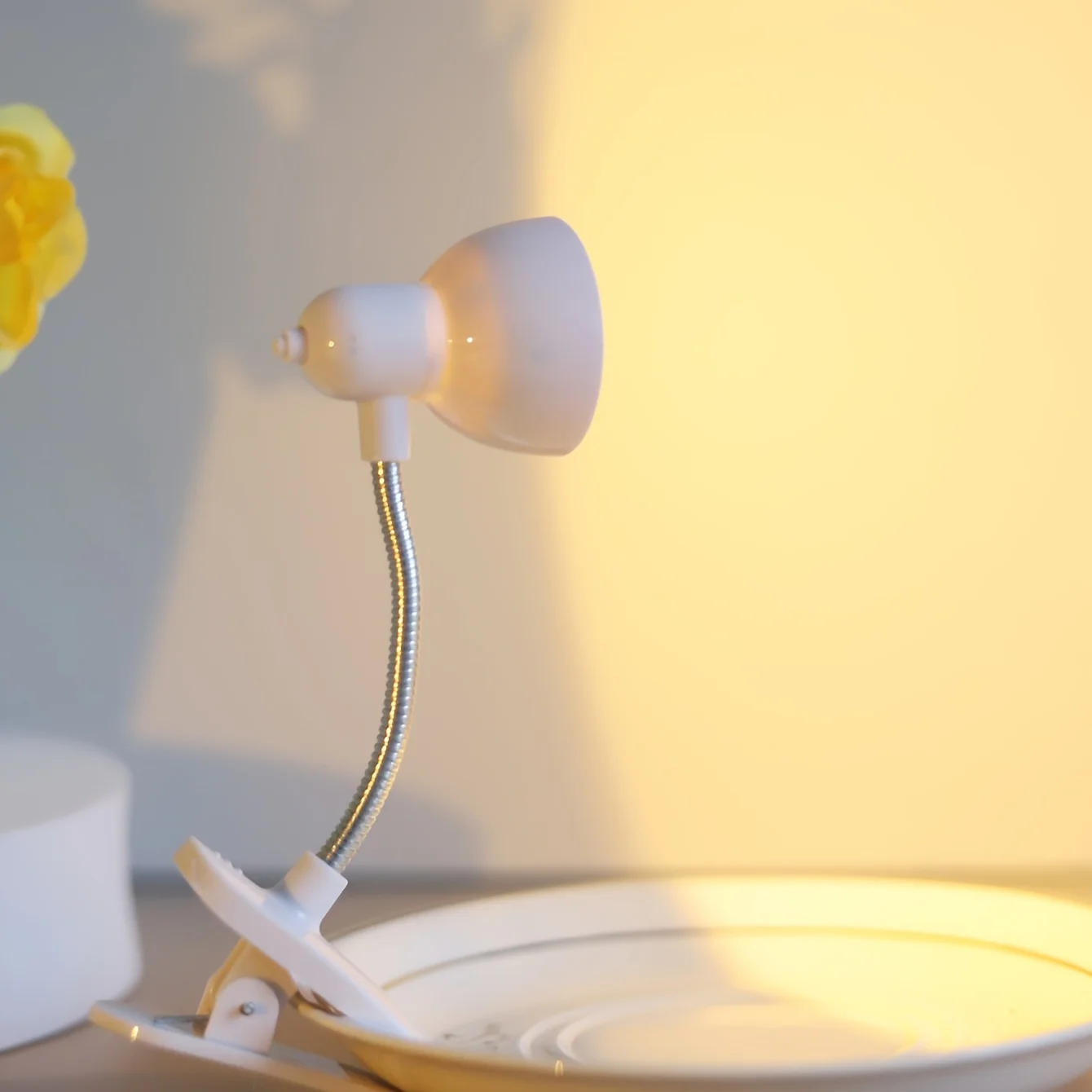 Tragbare LED-Lampe, Mini-Leselampen, augenfreundliche, augenschonende Leseleuchte zum Aufstecken für Bücher, Lesen im Bett, Schreibtischzubehör
