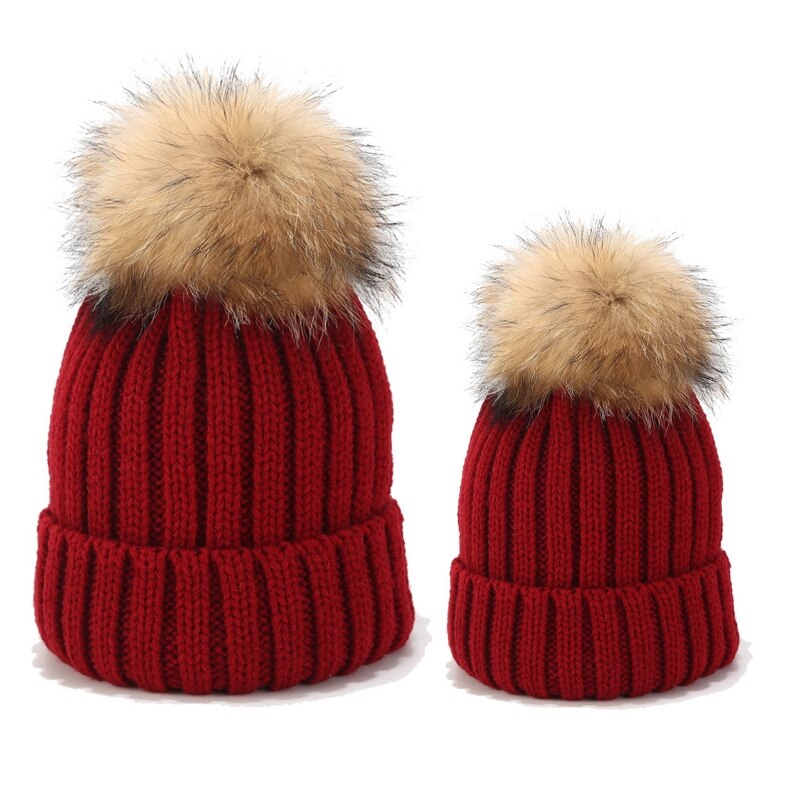 2 stuks gebreide mutsenset voor ouder en kind, wintermuts met pompon en doodshoofd