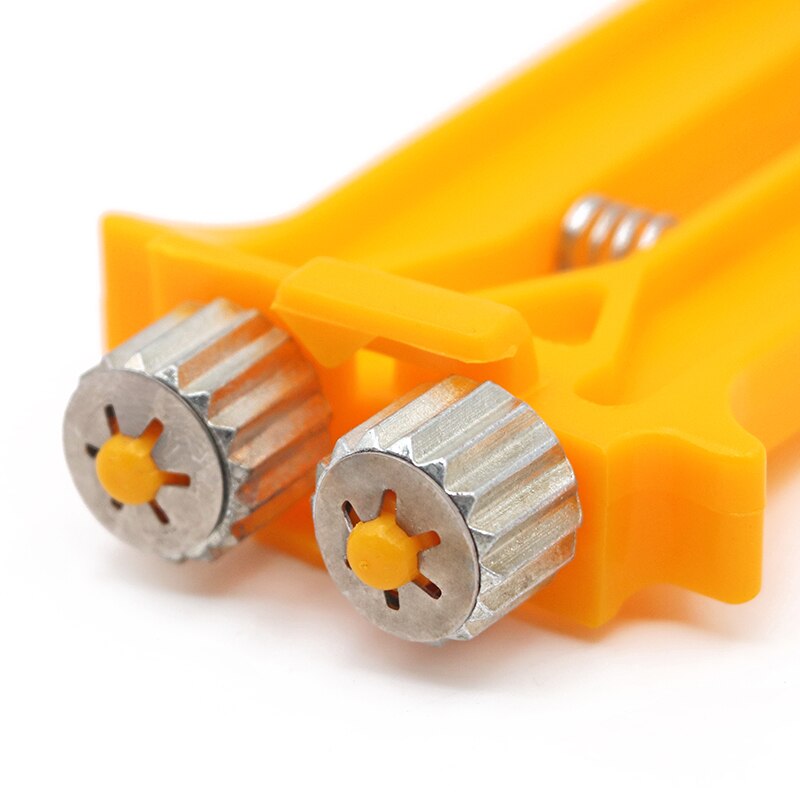 1Pcs 2 In 1 Plastic Wire Tensioner Bee Nest Frame Wire Cable Tensioner Crimping Tool Wear Steel Wire Tensioner Beekeeping Tools