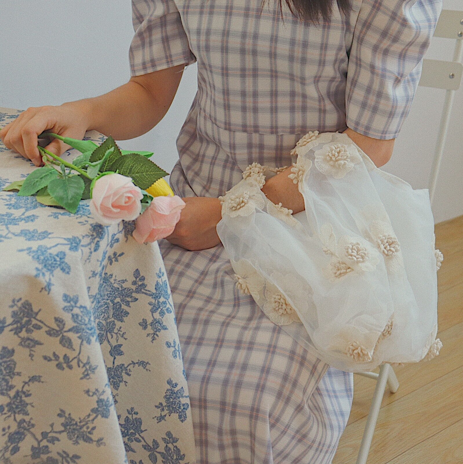 Kvinnor genomskinlig väska färsk blomma broderi handväska vävd axel crossbody strandväska för kvinna