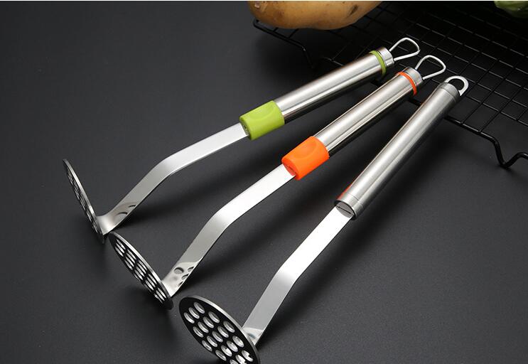 1PC 304 Stainless Steel Potato Pressure Mud Mashed Potato Pressed Masher For Sweet Fruit Family Hotel Restaurant Use OK 0949