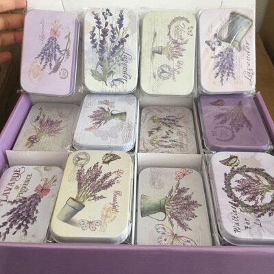 Mini caja de hojalata Vintage con estampado de flores para joyería, recuerdo de boda, caja de dulces de Metal, cajas de almacenamiento decorativas, para el hogar 1 unidad