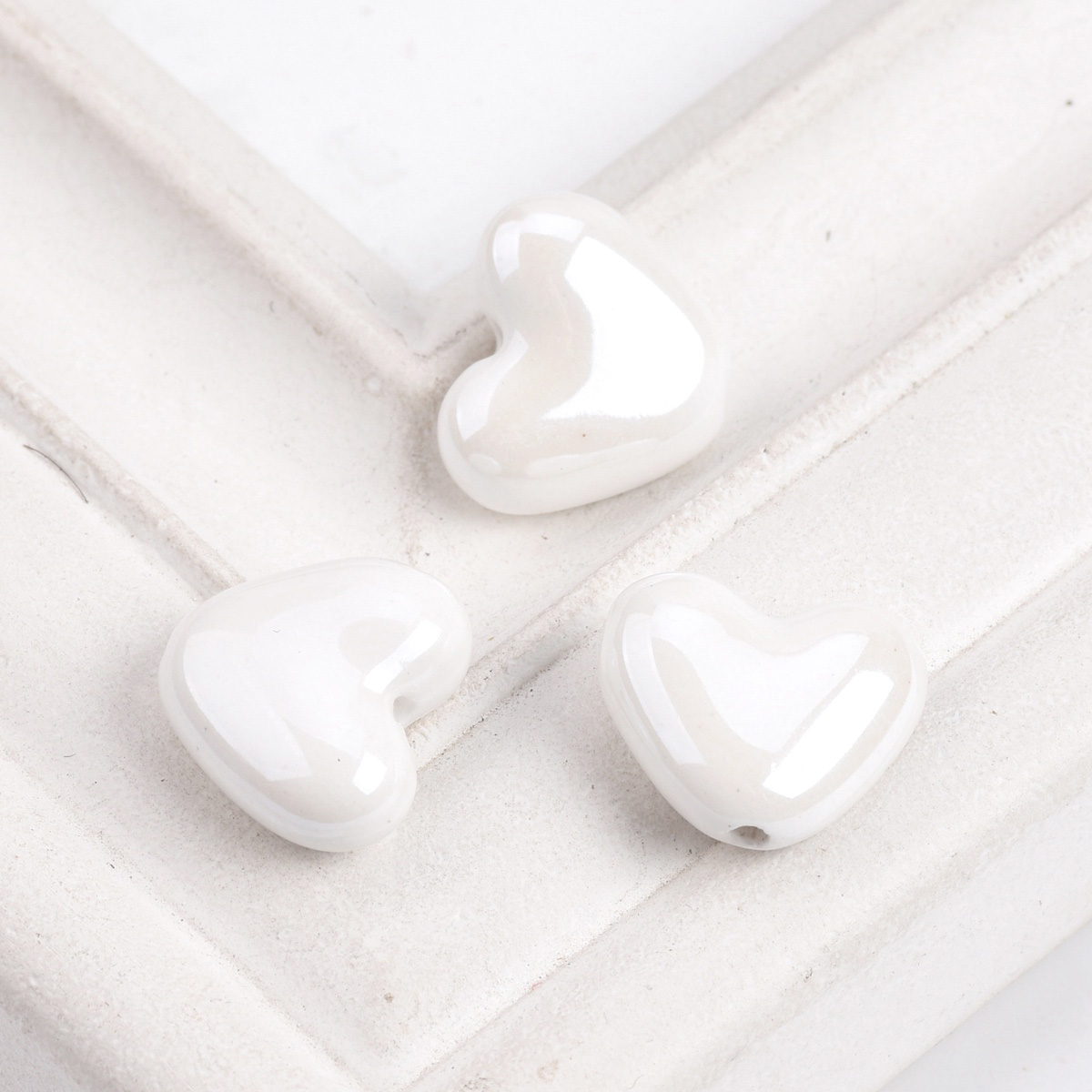 10 Uds. De cuentas sueltas de porcelana de cerámica esmaltada brillante hechas a mano con forma de corazón de 15x13mm para fabricación de joyería, accesorios para manualidades DIY: Verde